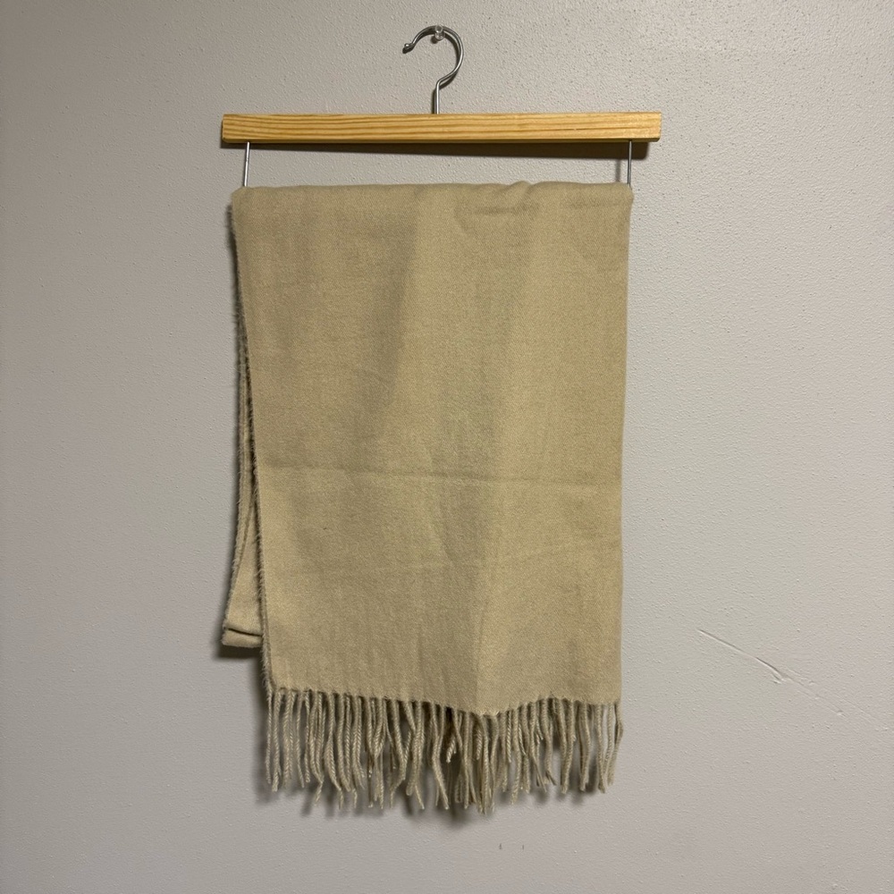 H&M fluffy scarf